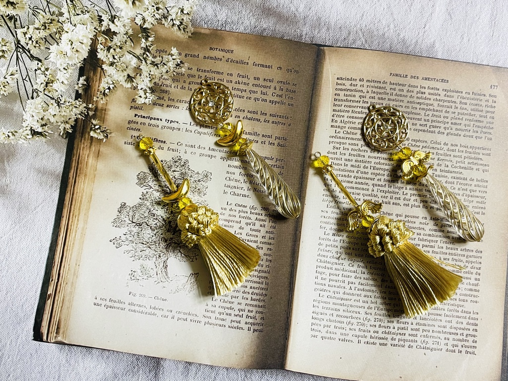 箒耳飾り(ピアス1200.イヤリング1300)