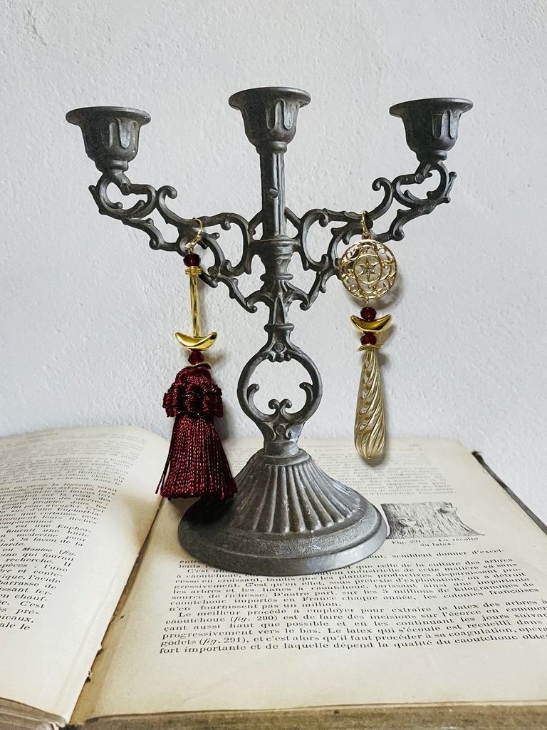 箒耳飾り(ピアス1200.イヤリング1300)