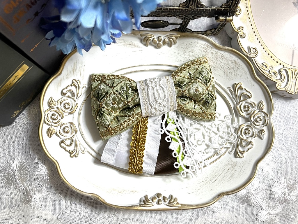 白まほ刺繍リボン(1900円+金具)