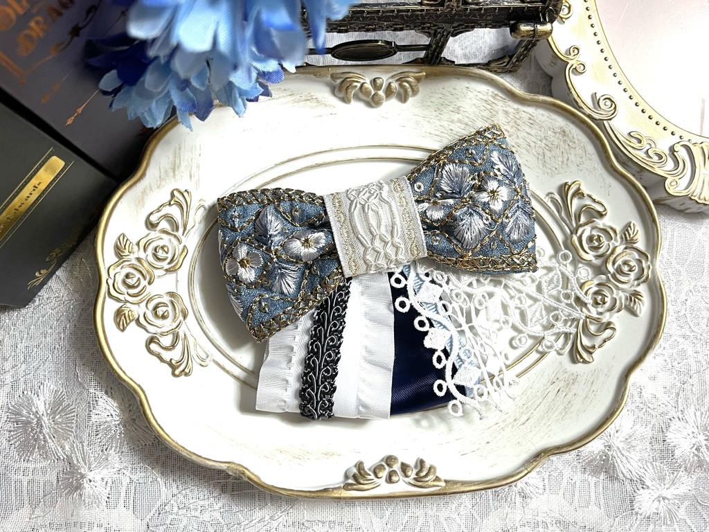 白まほ刺繍リボン(1900円+金具)