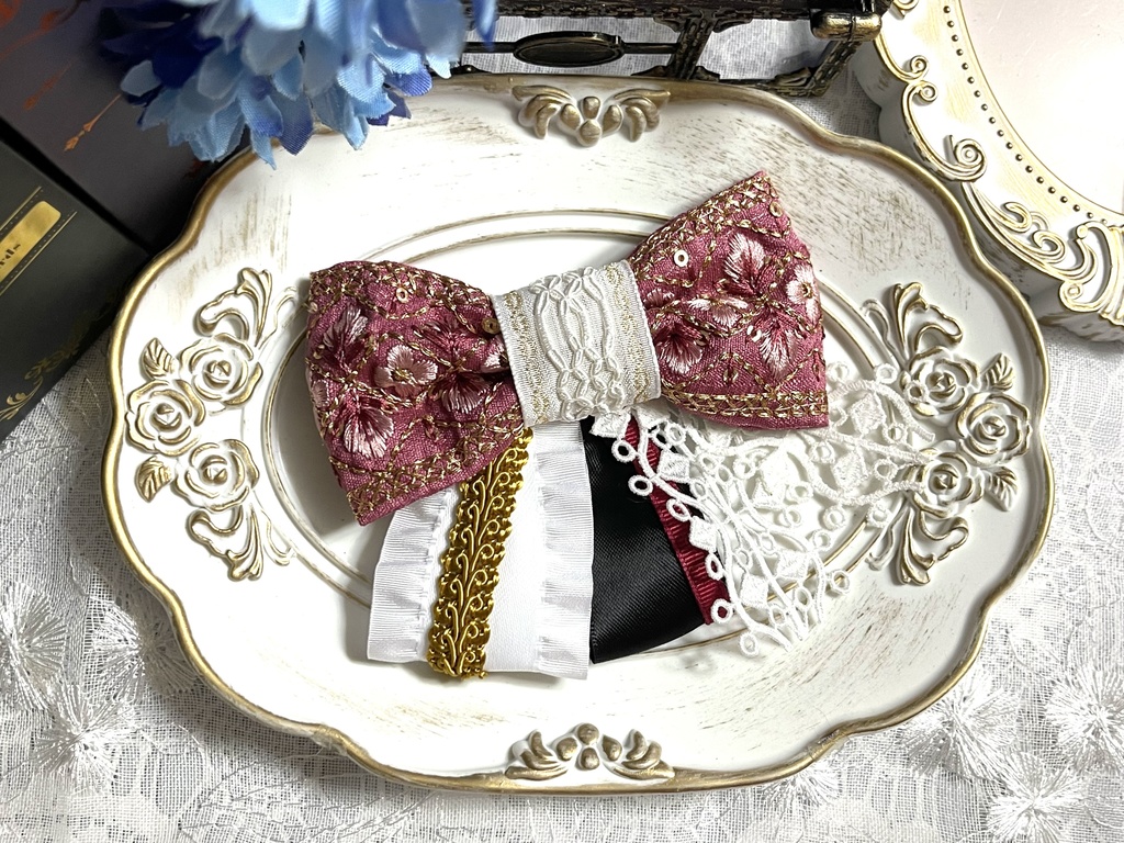 白まほ刺繍リボン(1900円+金具)