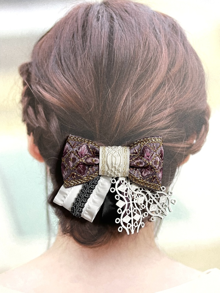 白まほ刺繍リボン(1900円+金具)