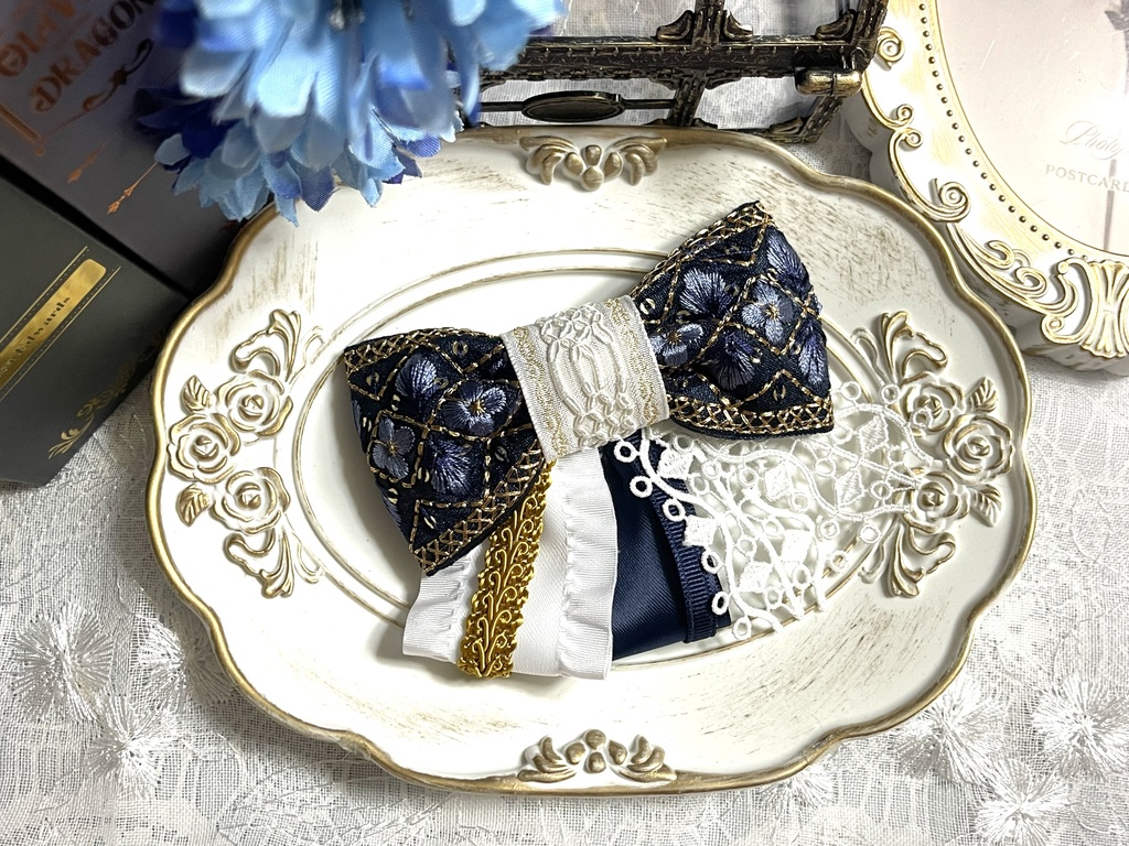 白まほ刺繍リボン(1900円+金具)