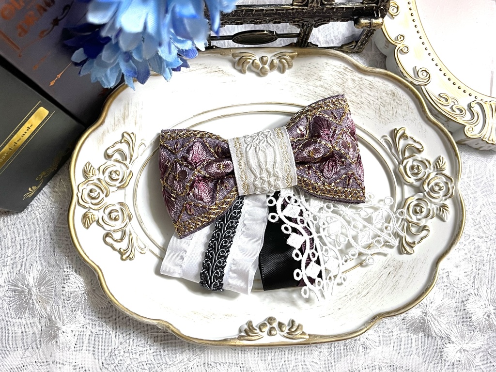 白まほ刺繍リボン(1900円+金具)