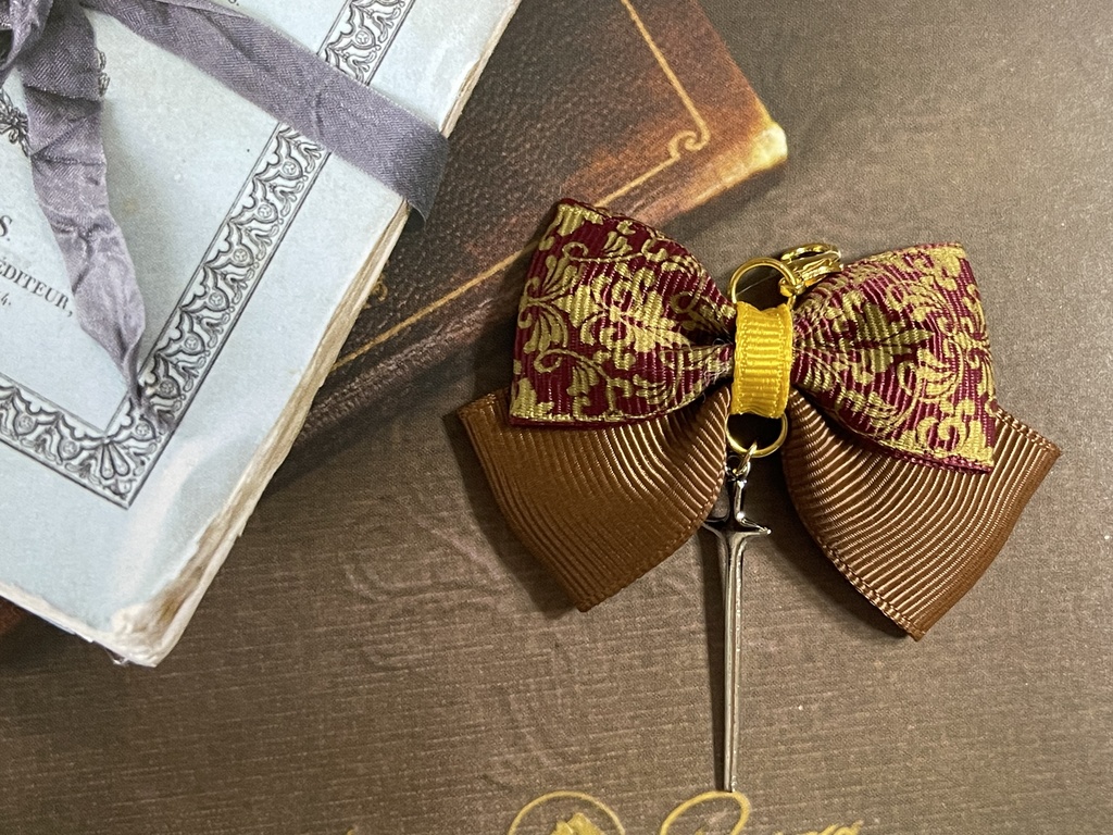 魔道具リボンチャーム(中央の国)