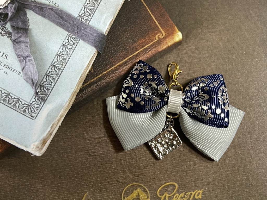 魔道具リボンチャーム(中央の国)