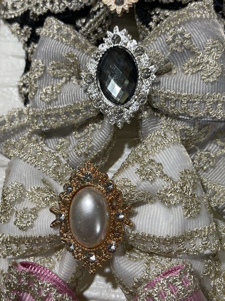 推しが窓から見てる風硬質デコケース(A6ポスカサイズ)