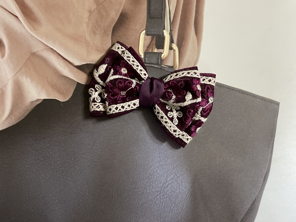 ネコチャンのご飯代にするリボン(500円+金具)