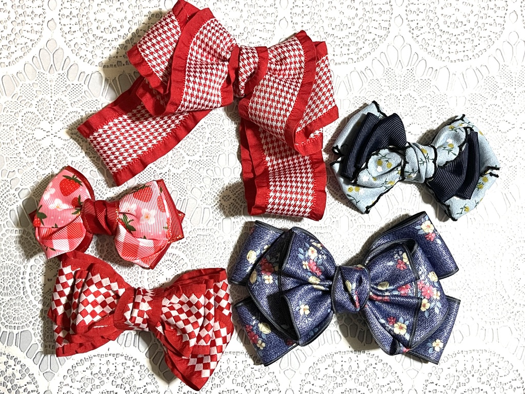 ネコチャンのご飯代にするリボン(500〜700円+金具)