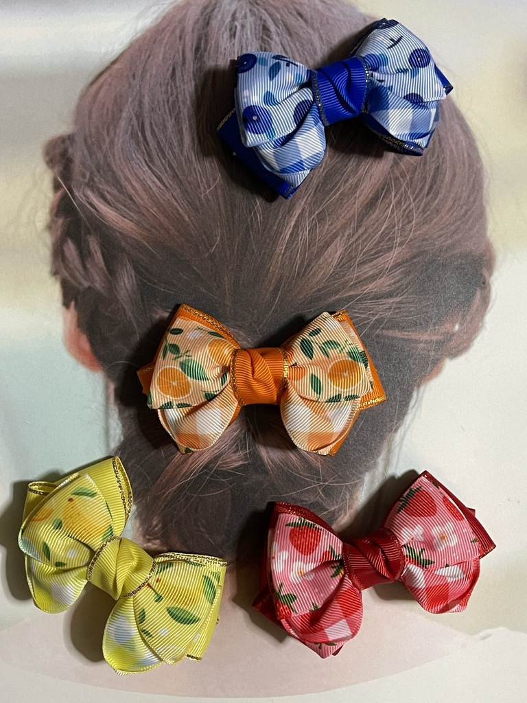 ネコチャンのご飯代にするリボン(500〜700円+金具)