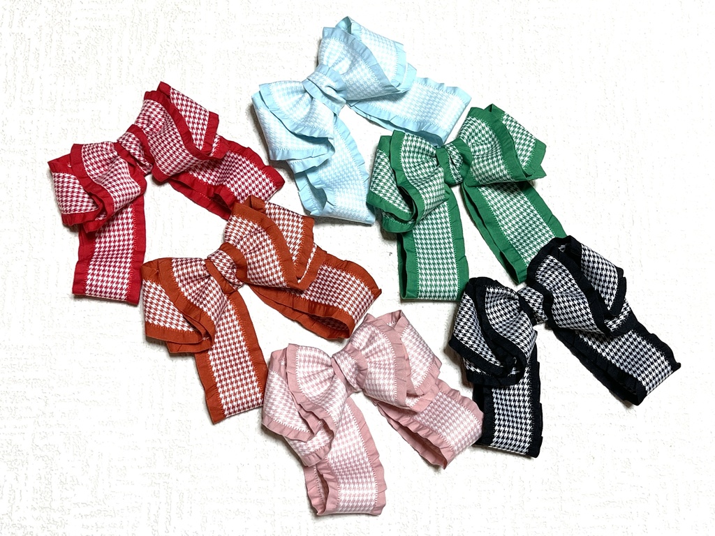 ネコチャンのご飯代にするリボン(500〜700円+金具)