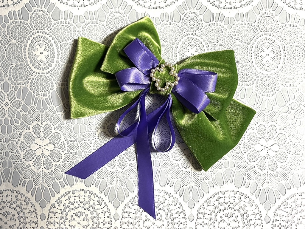 りぶうと新衣装イメージリボン🎀(1350円+金具)