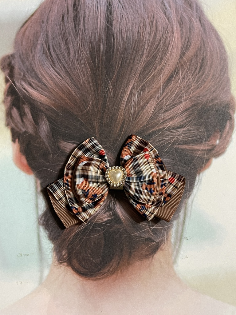 ネコチャンのご飯代にするリボン(500円+金具)