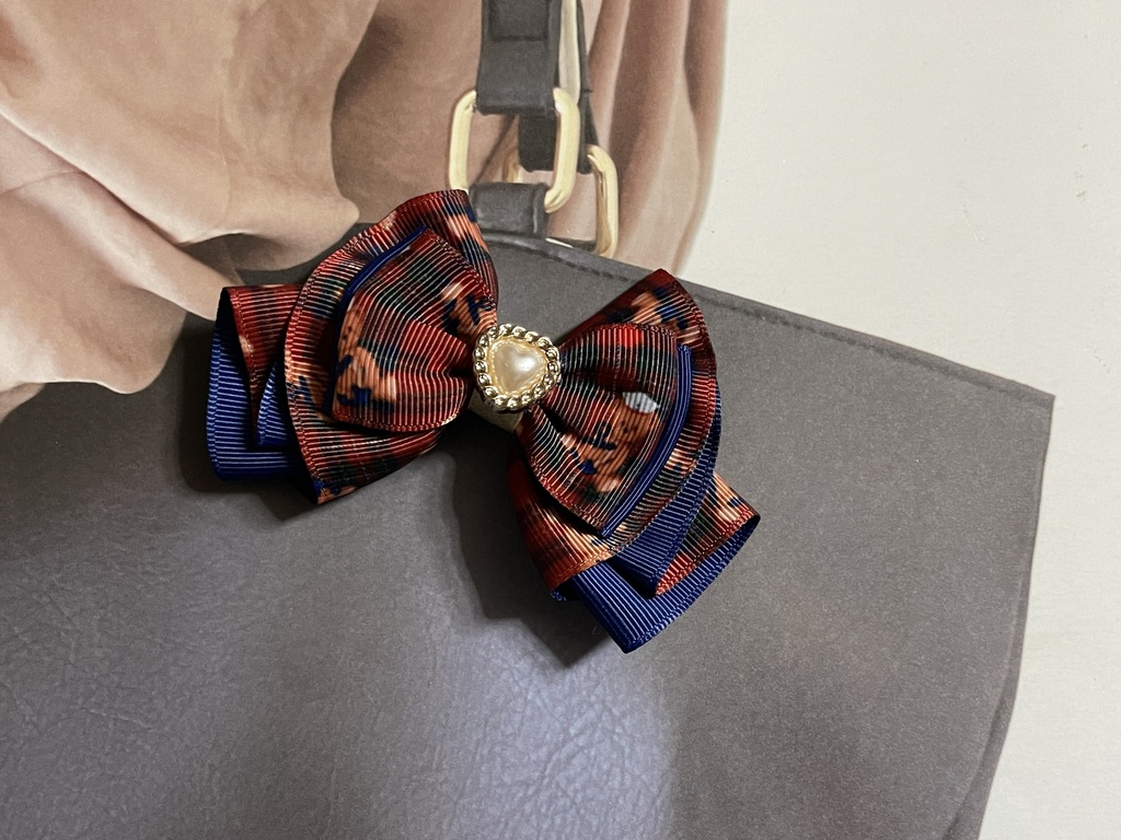 ネコチャンのご飯代にするリボン(500円+金具)