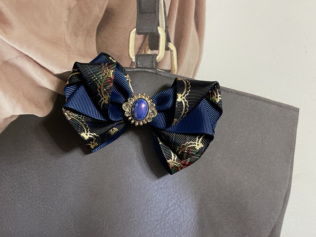 ネコチャンのご飯代にするリボン(500円+金具)