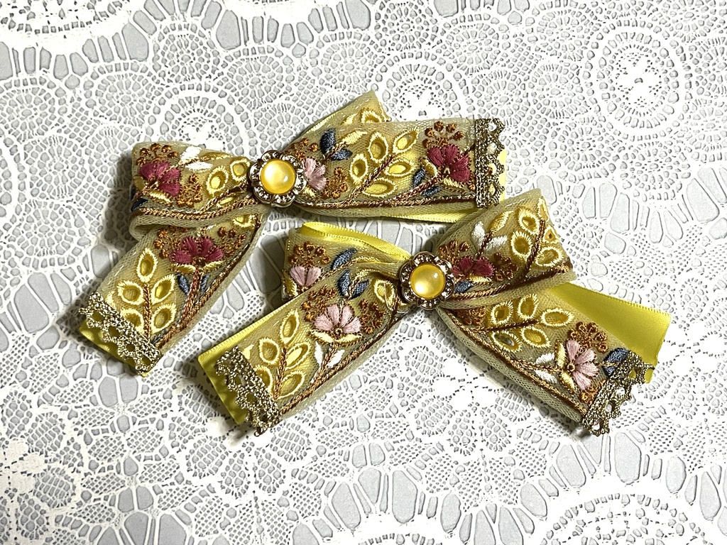 ネコチャンのご飯代にするリボン