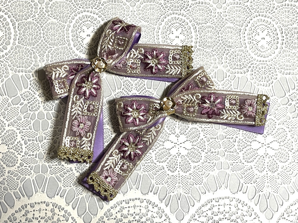 ネコチャンのご飯代にするリボン