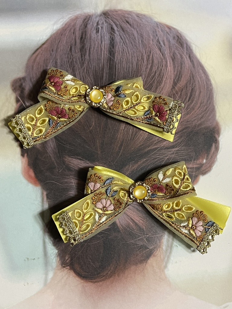 ネコチャンのご飯代にするリボン