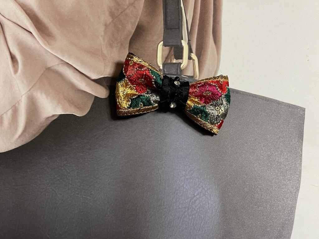 ネコチャンのご飯代にするリボン(+金具)