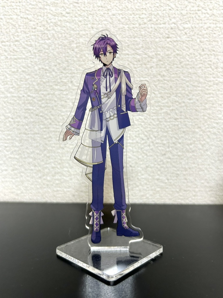 乙狩アドニス(ドーリーナイト) アクリルスタンド