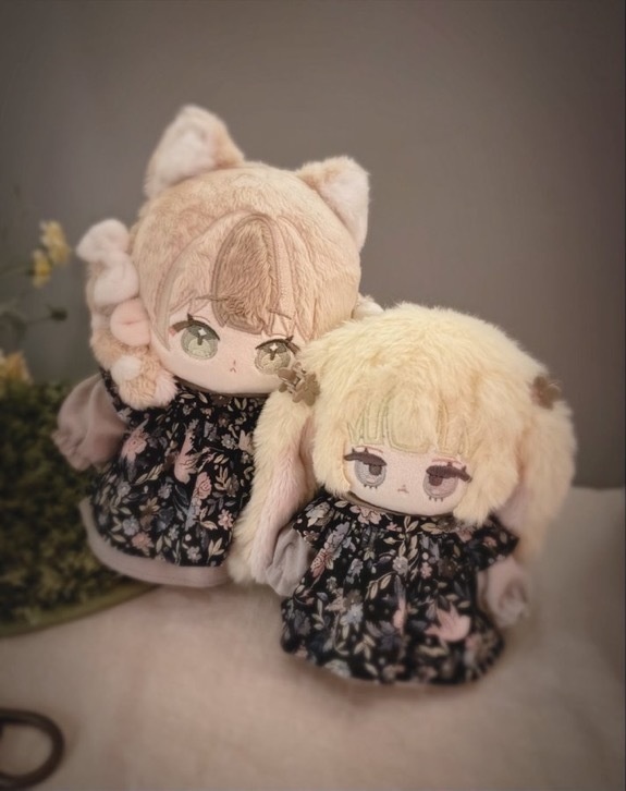 【春の宵 たゆたうエプロンとワンピース】 10cmと15cm