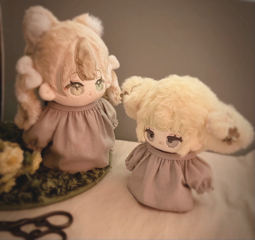 【春の宵 たゆたうエプロンとワンピース】 10cmと15cm