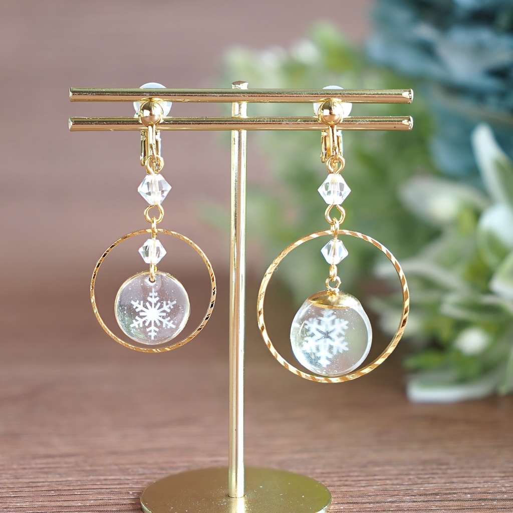 雪の結晶アシンメトリー耳飾り