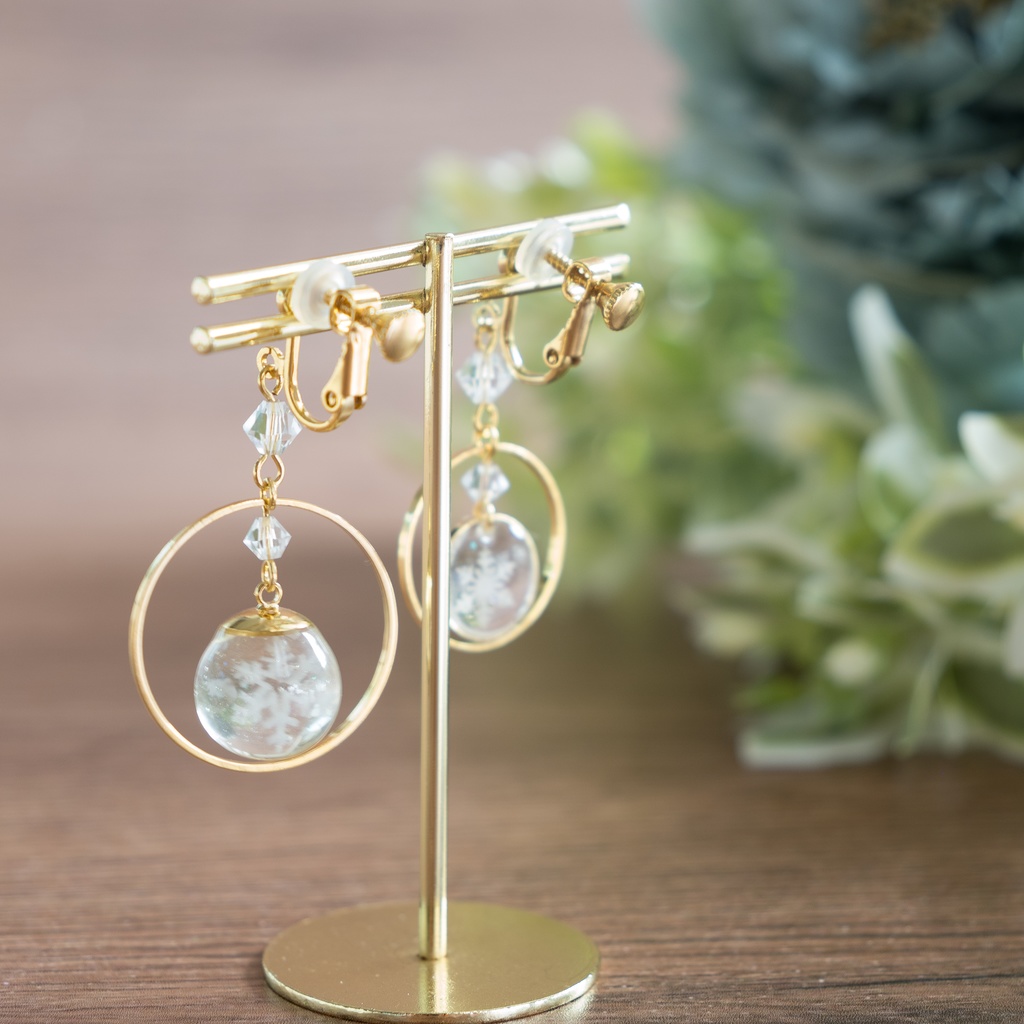 雪の結晶アシンメトリー耳飾り