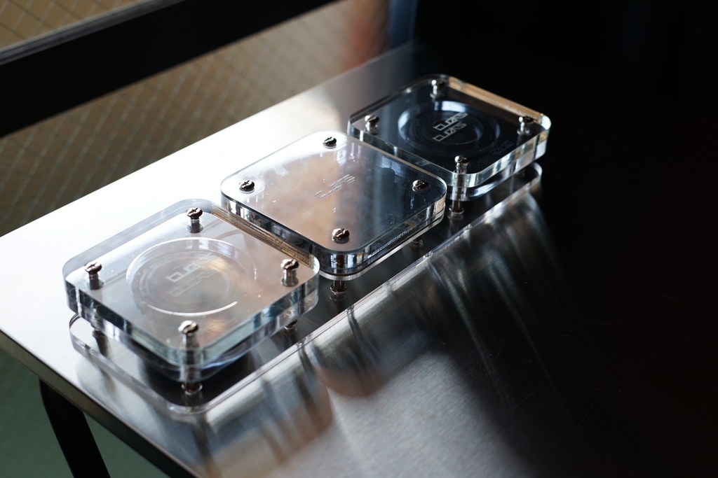 “ex-01PRO” Flagship Acrylic Speaker