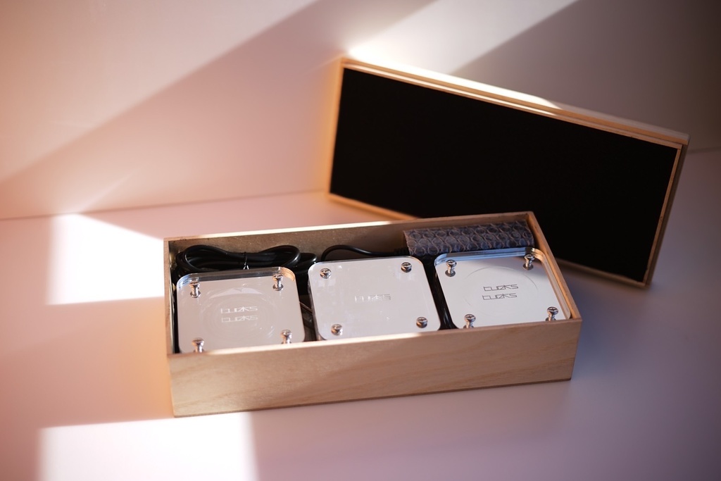 “ex-01PRO” Flagship Acrylic Speaker