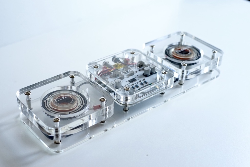 “ex-01pro透明”True Transparent Speaker