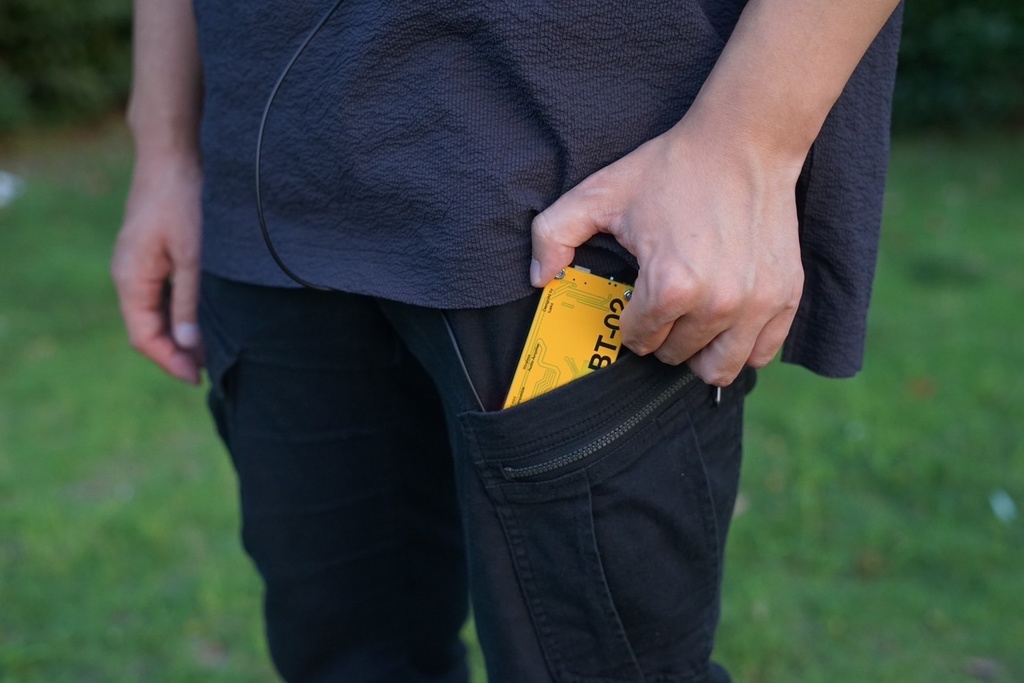 “BT-02(yellow)”ワイヤレスヘッドホンアンプ