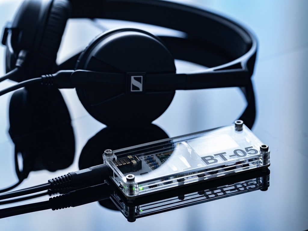 「BT-05」 4.4mmワイヤレスヘッドホンアンプ