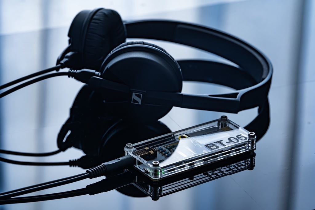「BT-05」 4.4mmワイヤレスヘッドホンアンプ