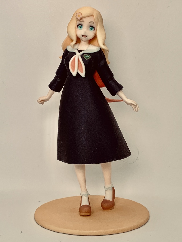 画面の中の 全ての「彼女」は マッハで手に触れられる