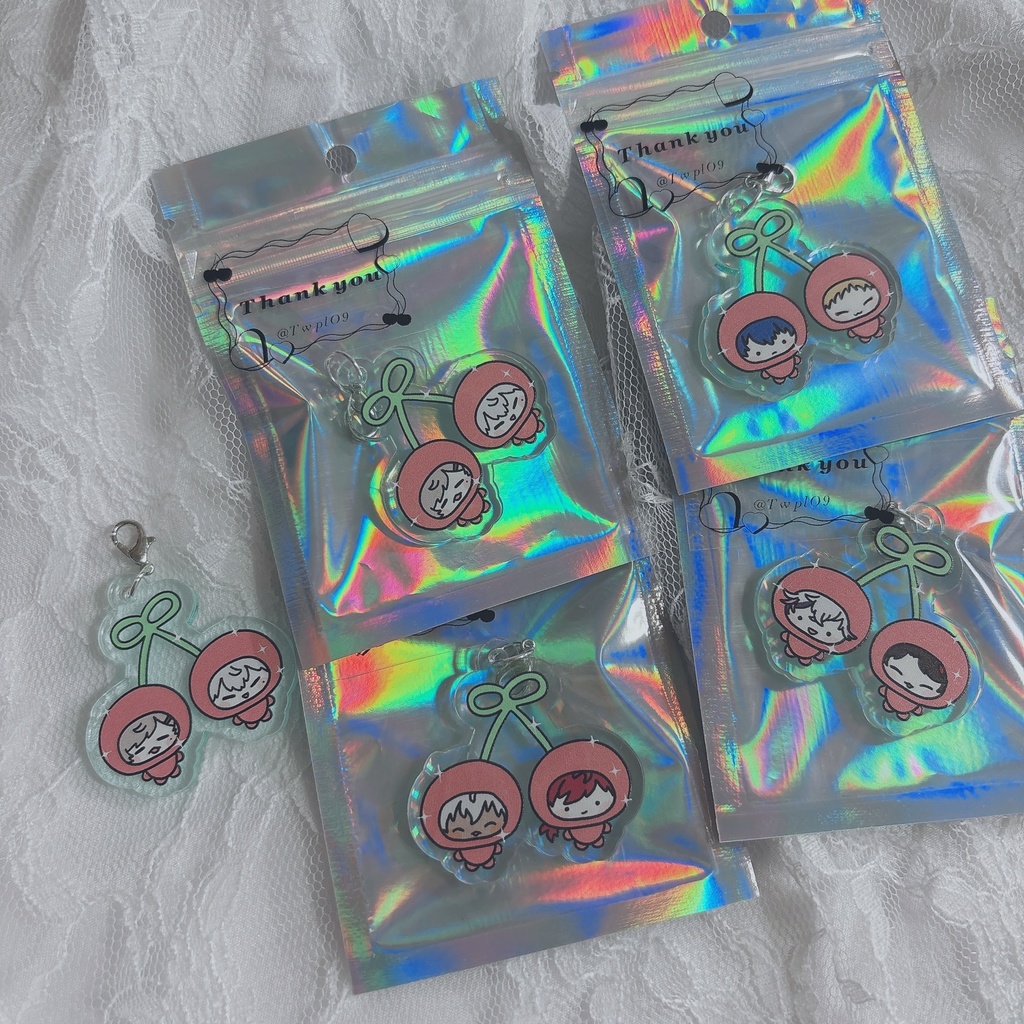 【非公式】ちぇりーのアクキー