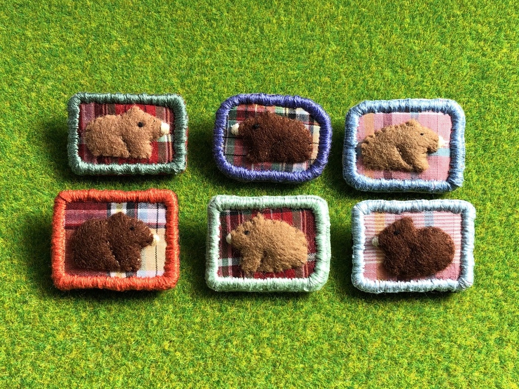 ウォンバット【ブローチ】四角型1