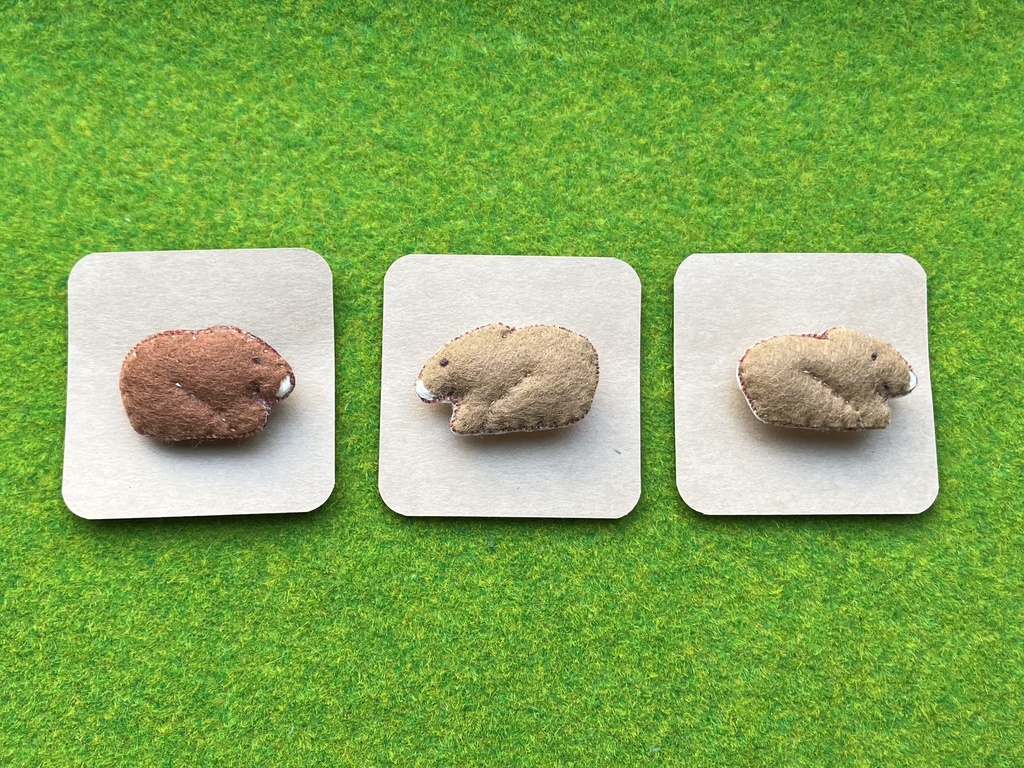 ウォンバット【フェルトブローチ】