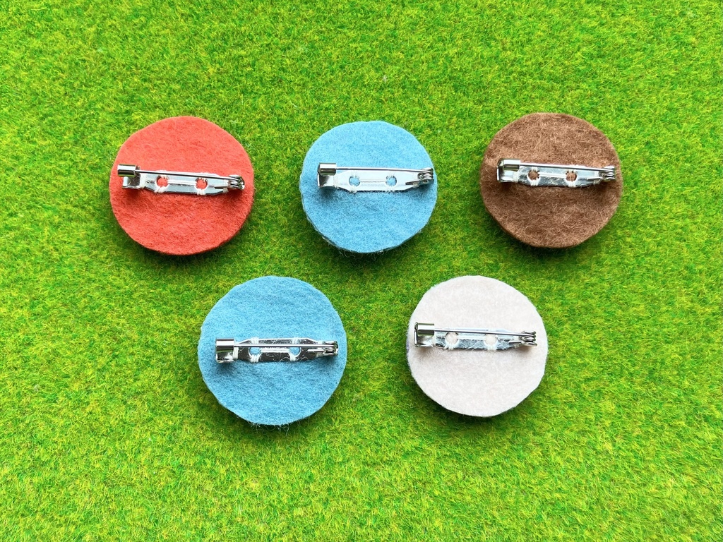 ウォンバット【ブローチ】丸型