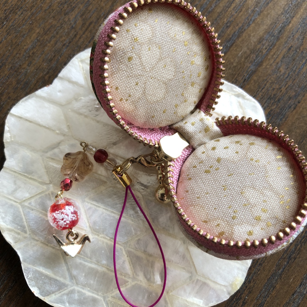 晴れ着姿のマカロン