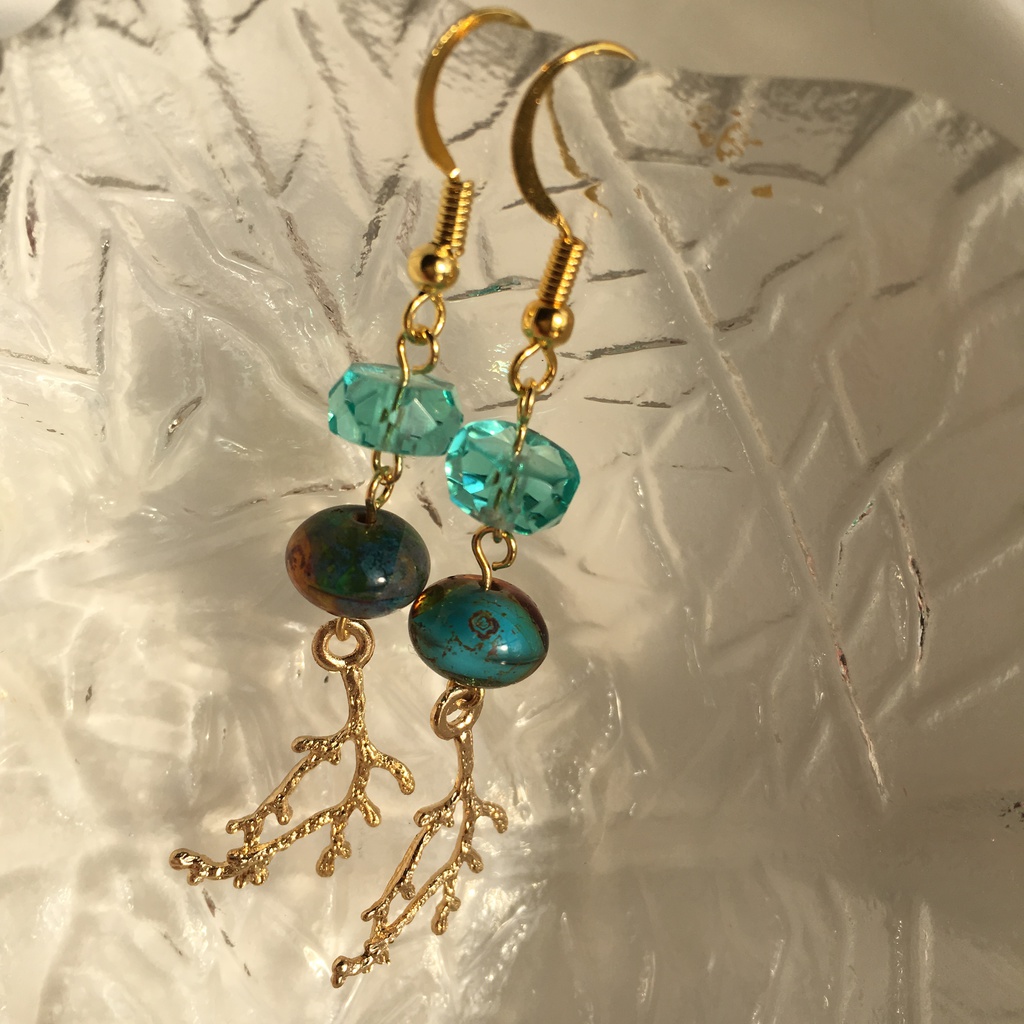 フォスのピアス 変容