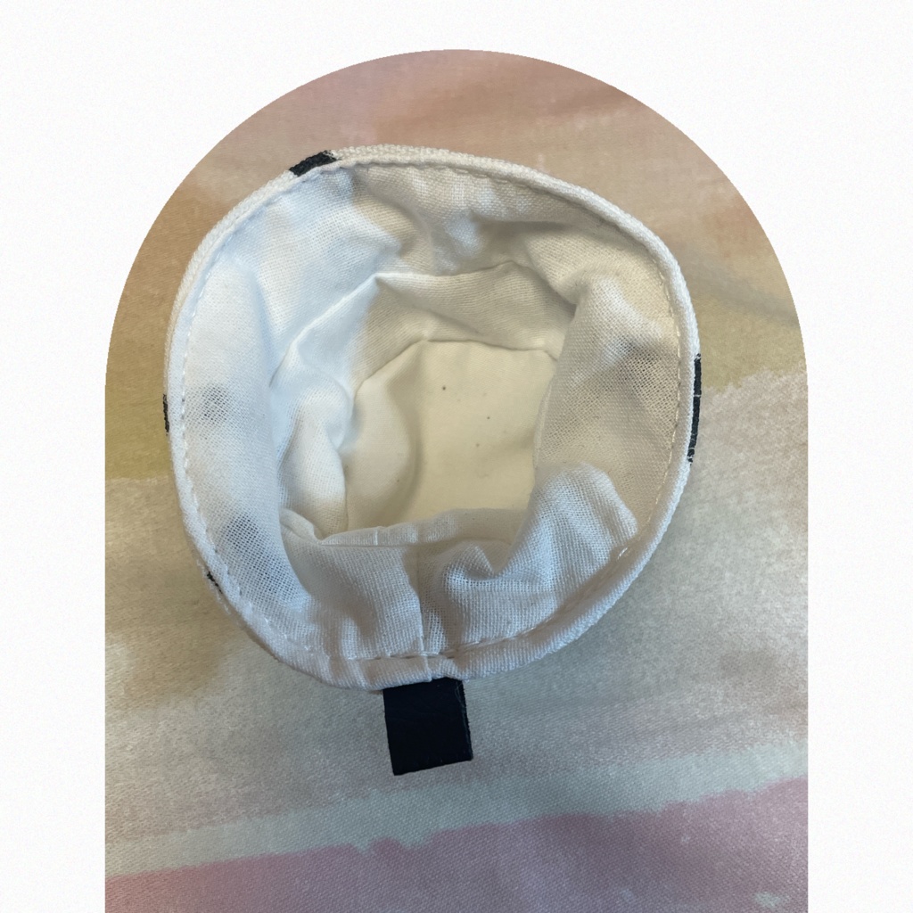 落書き柄バケットハット 10cmぬい用 ※花のキーホルダー付