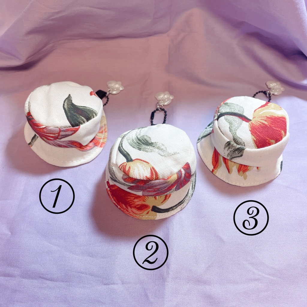 チューリップ柄バケットハット 10cmぬい用 ※蝶々のキーホルダー付