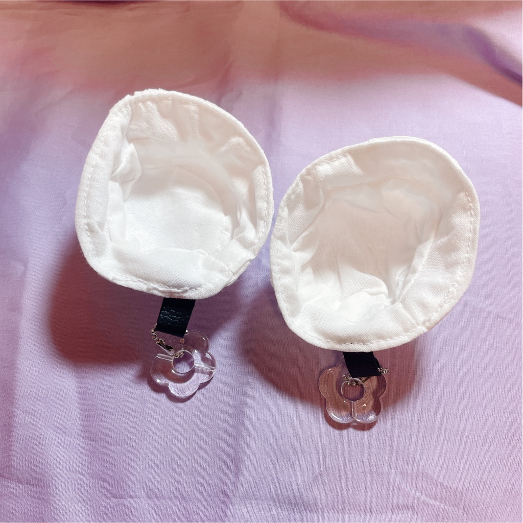 白いレース柄バケットハット ※花のキーホルダー付 10cmぬい用