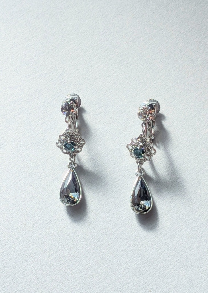 やぎ座イヤリング・シュラⅤ