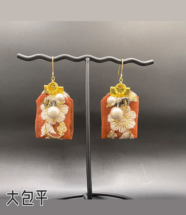 【とうらぶ】山姥切国広・大包平 インド刺繍リボンピアス