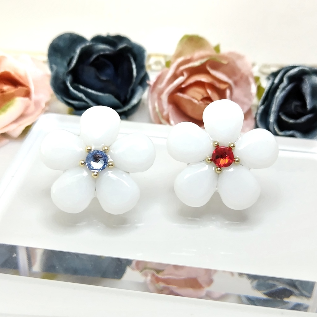大きな花のピアス