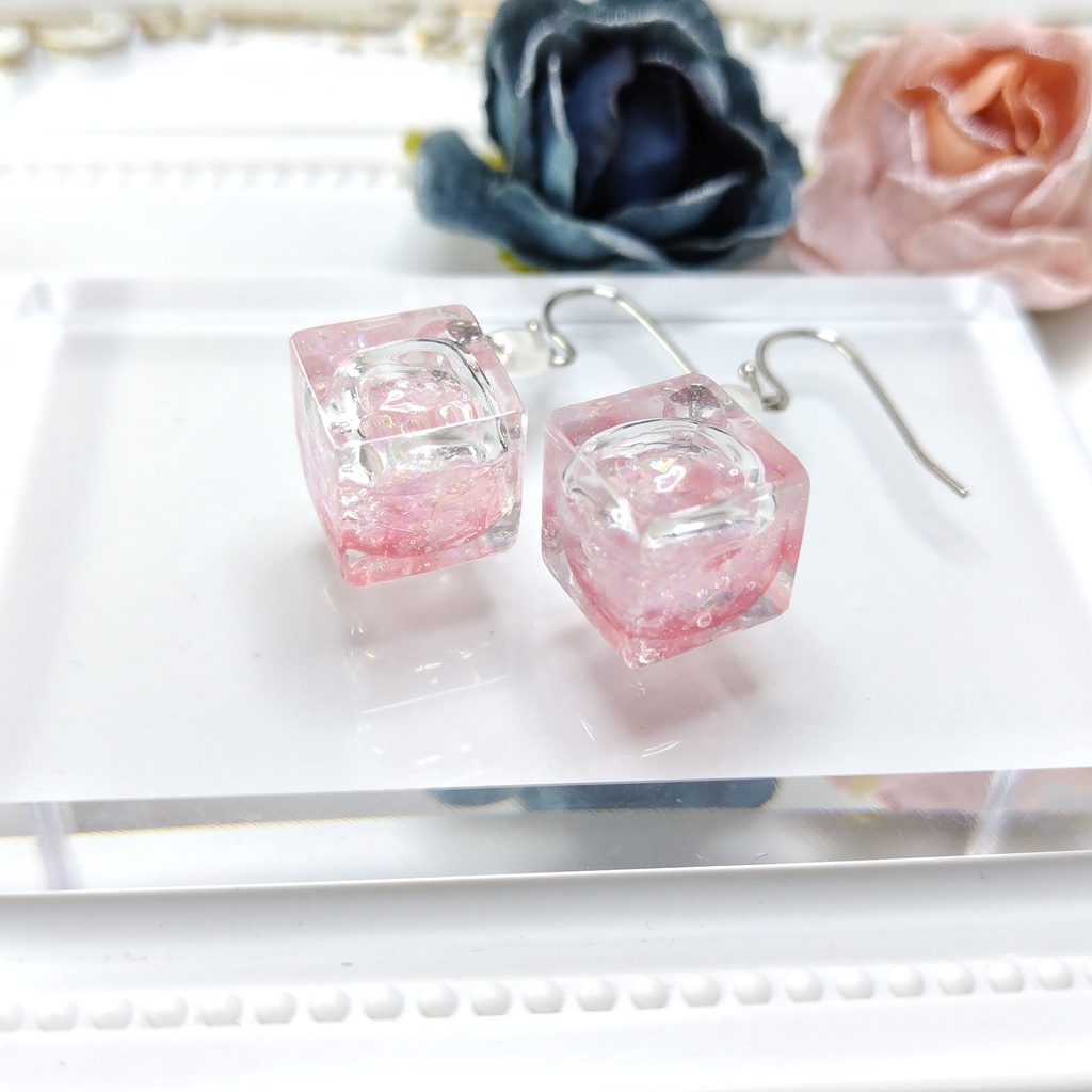 キューブピアスr