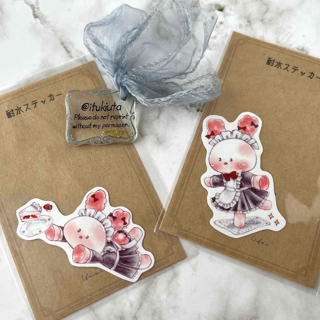 【耐水ステッカー】くまうさちゃんはスーパーメイド!