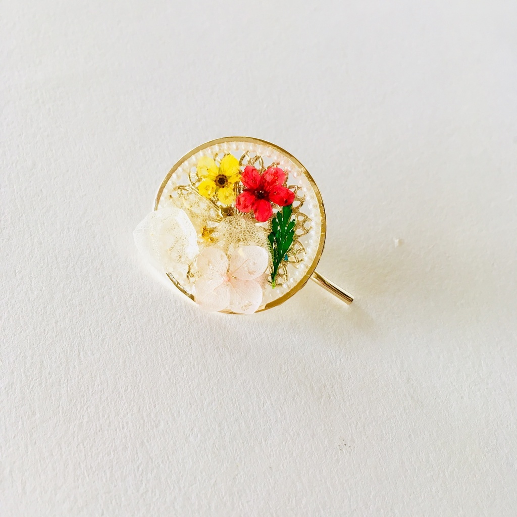 お花畑のポニーフック